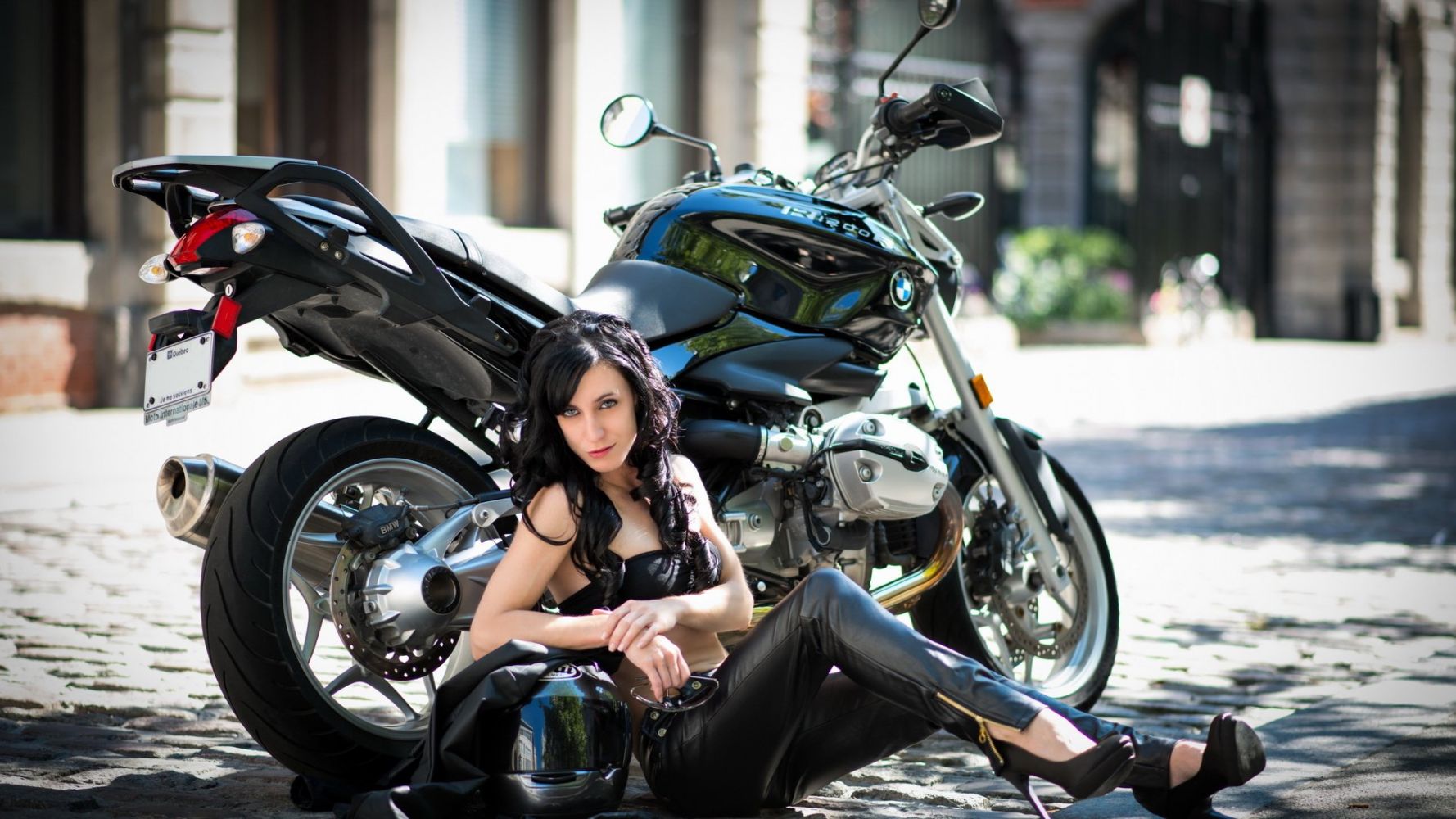 European women on bikes in Belford Roche