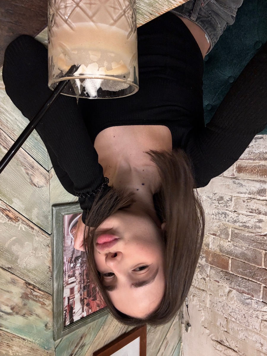 Fresh photos, fresh mood — Tina online in Belford Roche